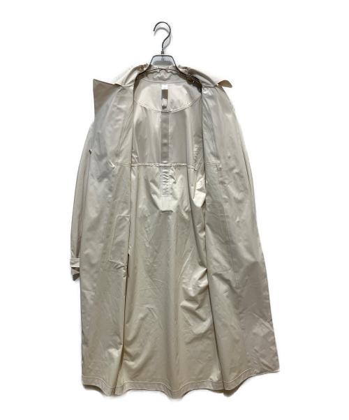 LULULEMON（ルルレモン）LULULEMON (ルルレモン) コート アイボリー サイズ:4の古着・服飾アイテム