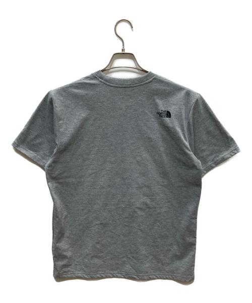 THE NORTH FACE（ザ ノース フェイス）THE NORTH FACE (ザ ノース フェイス) Tシャツ グレー サイズ:Mの古着・服飾アイテム