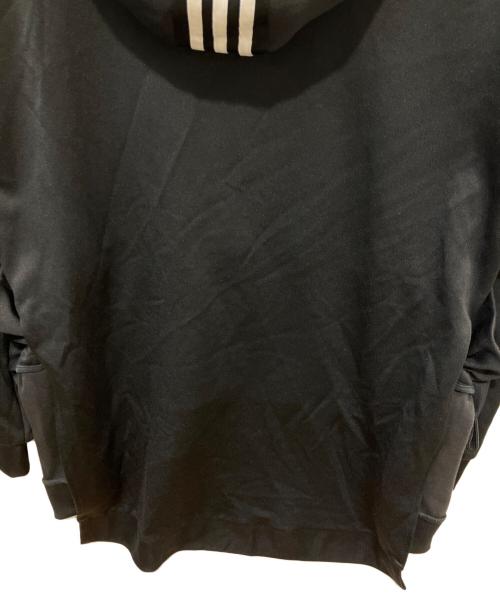 adidas（アディダス）adidas (アディダス) J KOO (ジェイクー) step-hem logo print hoodie ブラック サイズ:Sの古着・服飾アイテム