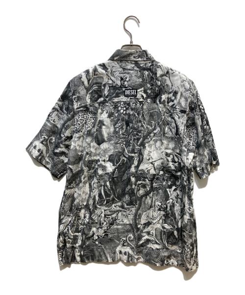 DIESEL（ディーゼル）DIESEL (ディーゼル) C-FRY オールオーバープリントS/Sシャツ グレー サイズ:XXSの古着・服飾アイテム