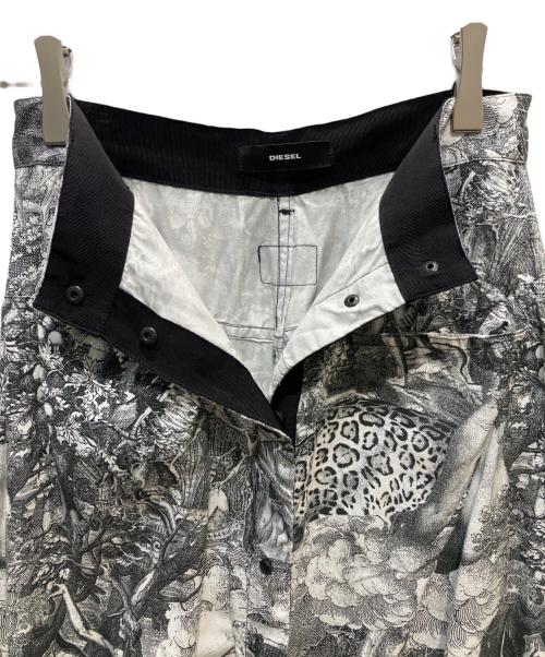 DIESEL（ディーゼル）DIESEL (ディーゼル) O-MOYA オーバープリントロングスカート グレー サイズ:SIZE　24の古着・服飾アイテム
