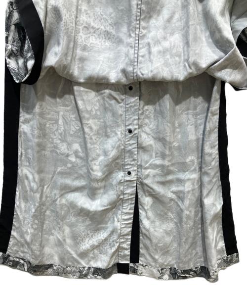 DIESEL（ディーゼル）DIESEL (ディーゼル) O-MOYA オーバープリントロングスカート グレー サイズ:SIZE　24の古着・服飾アイテム