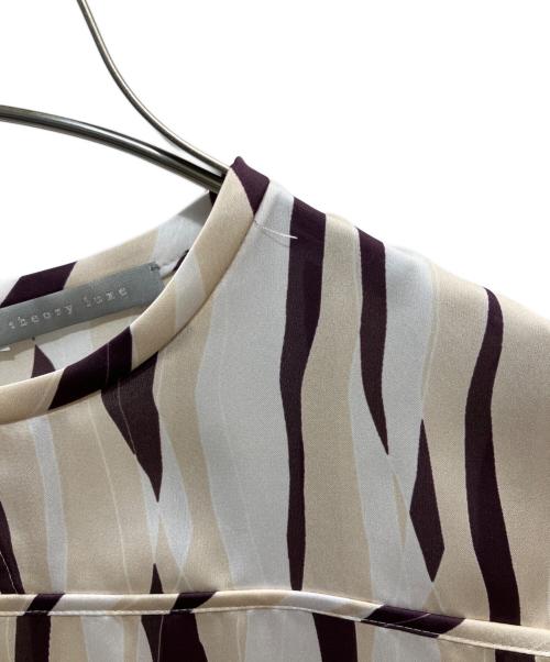 theory luxe（セオリーリュクス）theory luxe (セオリーリュクス) 総柄ブラウス アイボリー×ブラウン サイズ:SIZE　40の古着・服飾アイテム