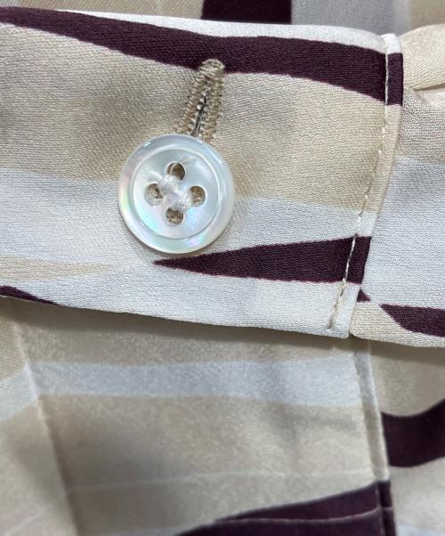 theory luxe（セオリーリュクス）theory luxe (セオリーリュクス) 総柄ブラウス アイボリー×ブラウン サイズ:SIZE　40の古着・服飾アイテム