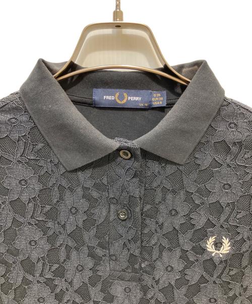 FRED PERRY（フレッドペリー）FRED PERRY (フレッドペリー) Lace Overlay Dress レースポロシャツワンピース ブラック サイズ:SIZE 36の古着・服飾アイテム