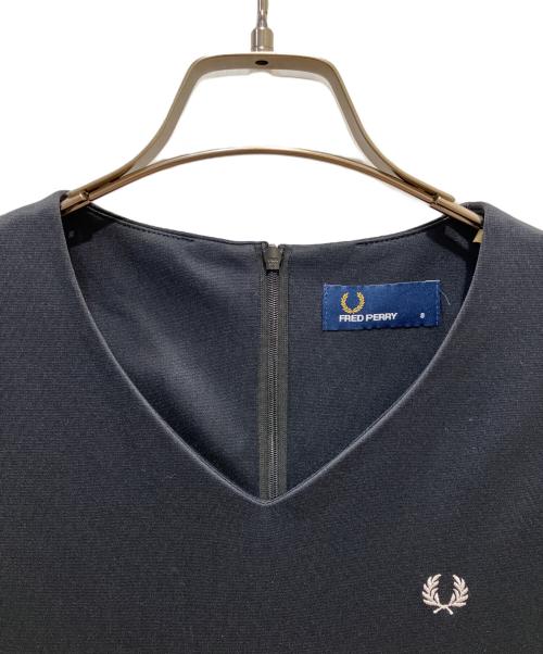 FRED PERRY（フレッドペリー）FRED PERRY (フレッドペリー) ノースリーブジャージーワンピース ネイビー サイズ:SIZE　8の古着・服飾アイテム