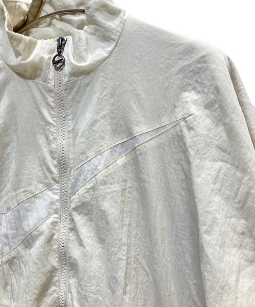 NIKE（ナイキ）NIKE (ナイキ) ナイロンジャケット ベージュ サイズ:Sの古着・服飾アイテム