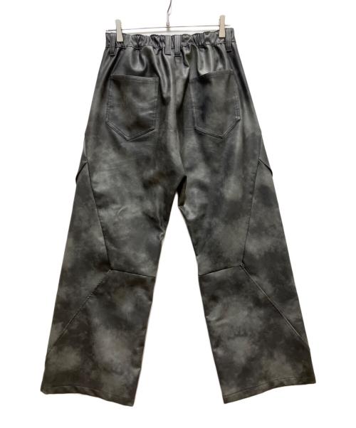 NO ID.（ノーアイディー）NO ID. (ノーアイディー) シンセティックレザーZIPフレアPT グレー サイズ:2の古着・服飾アイテム