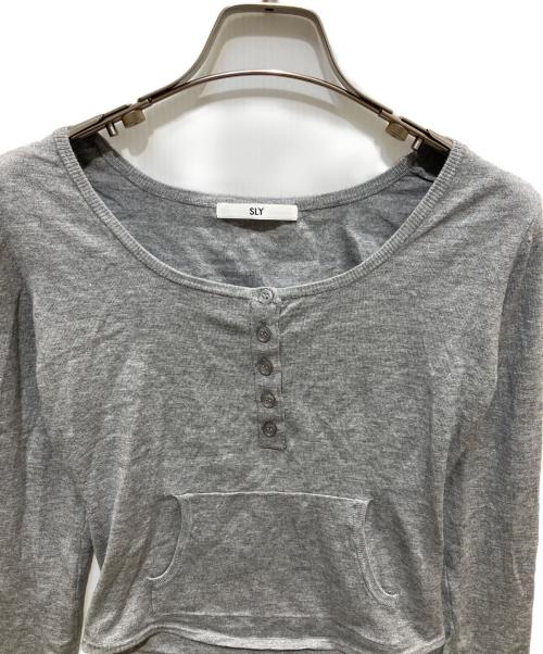 SLY（スライ）SLY (スライ) ニット グレー サイズ:FREEの古着・服飾アイテム
