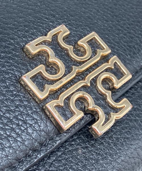TORY BURCH（トリーバーチ）TORY BURCH (トリーバーチ) ロゴバックルフラップロングウォレット ブラックの古着・服飾アイテム