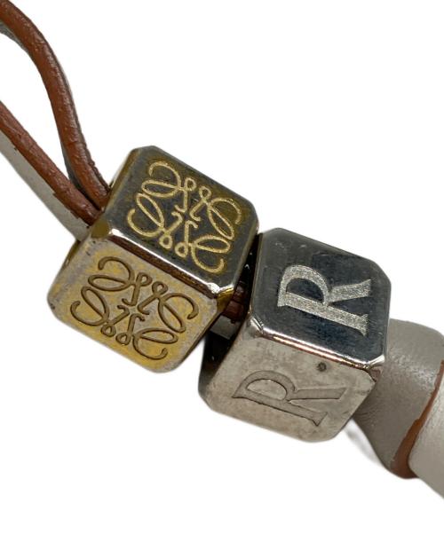 LOEWE（ロエベ）LOEWE (ロエベ) ブレイデッド レザーキーリング アイボリーの古着・服飾アイテム