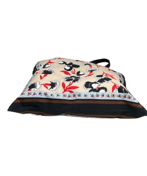 MARNI（マルニ）MARNI (マルニ) マルニマーケット バンダナ トートバッグ ベージュ×ブラック 未使用品の古着・服飾アイテム