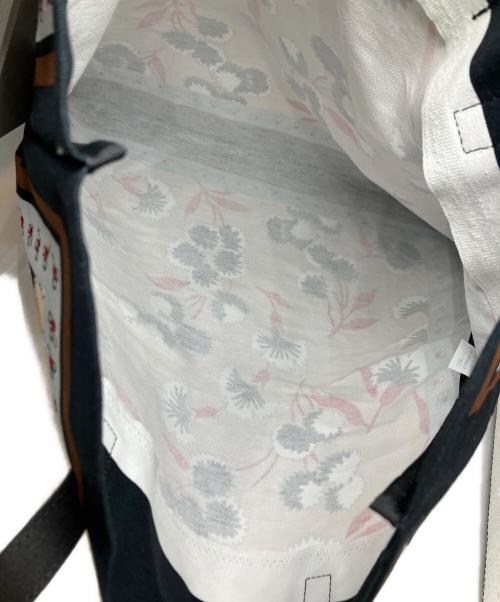 MARNI（マルニ）MARNI (マルニ) マルニマーケット バンダナ トートバッグ ベージュ×ブラック 未使用品の古着・服飾アイテム