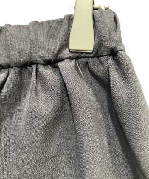 RIM.ARK（リムアーク）RIM.ARK (リムアーク) Many tuck volume PT グレー サイズ:SIZE　38の古着・服飾アイテム