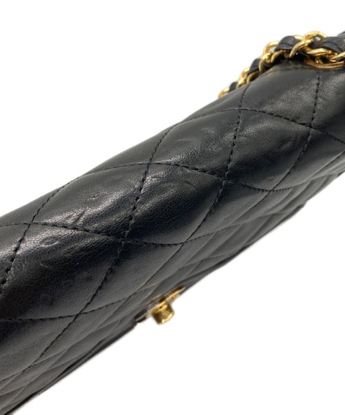 CHANEL（シャネル）CHANEL (シャネル) マトラッセチェーンショルダーバッグ ブラックの古着・服飾アイテム