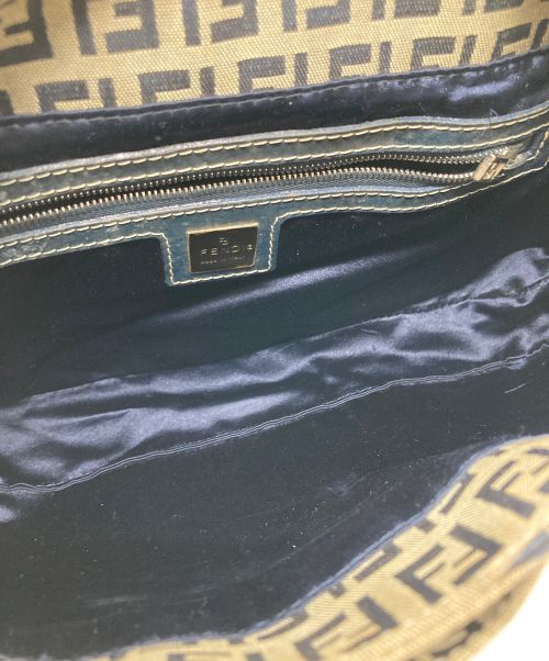 FENDI（フェンディ）FENDI (フェンディ) マンマバケットショルダーバッグ カーキの古着・服飾アイテム