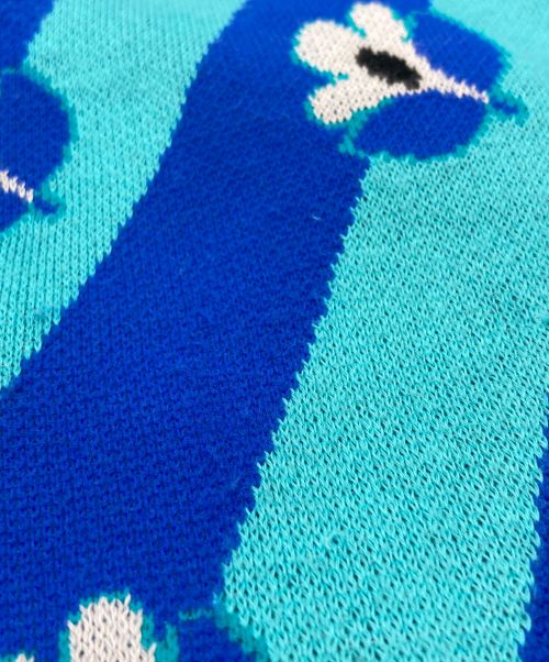 MM6 Maison Margiela（エムエムシックスメゾンマルジェラ）MM6 Maison Margiela (エムエムシックス メゾンマルジェラ) フラワーデザインショートスリーブニット ブルー サイズ:Mの古着・服飾アイテム