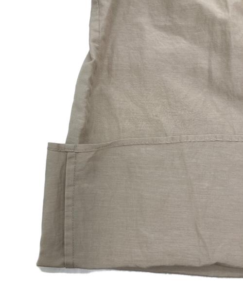 Spick and Span（スピック＆スパン）Spick and Span (スピックアンドスパン) コットンシルクティアードフリルスリーブブラウス ベージュ サイズ:SIZE Freeの古着・服飾アイテム