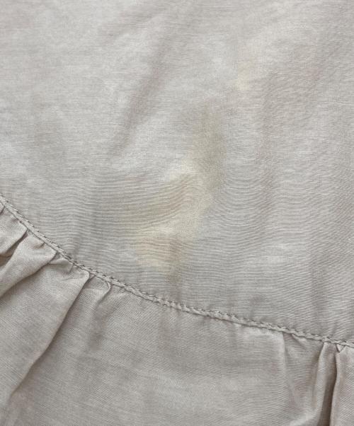 Spick and Span（スピック＆スパン）Spick and Span (スピックアンドスパン) コットンシルクティアードフリルスリーブブラウス ベージュ サイズ:SIZE Freeの古着・服飾アイテム