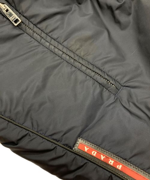 PRADA SPORTS（プラダスポーツ）PRADA SPORTS (プラダスポーツ) 中綿ブルゾン ネイビー サイズ:44の古着・服飾アイテム