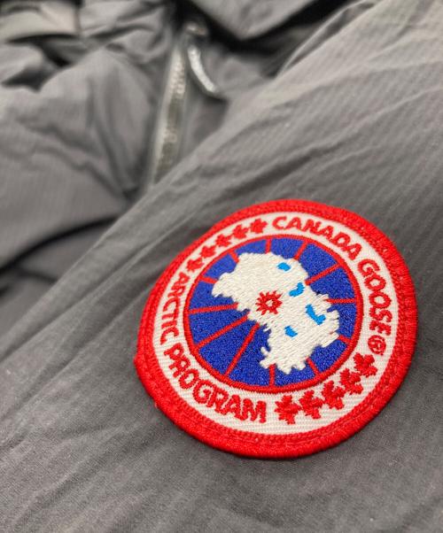 CANADA GOOSE（カナダグース）CANADA GOOSE (カナダグース) CAMP HOODED JACKET/キャンプ フーデッド ジャケット ブラック サイズ:S/P 未使用品の古着・服飾アイテム
