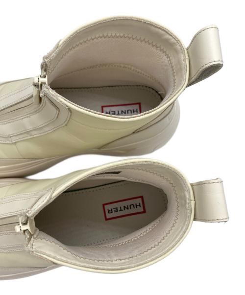 HUNTER（ハンター）HUNTER (ハンター) EXPLORER ANKLE ZIP FLATFORM BOOT ホワイト サイズ:US 8の古着・服飾アイテム