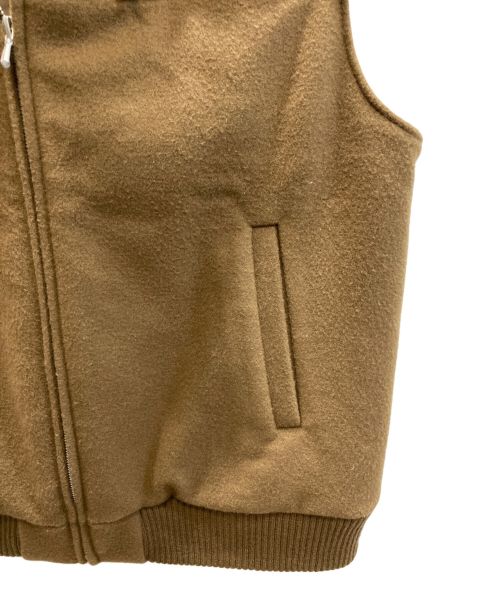 AURALEE（オーラリー）AURALEE (オーラリー) CASHMERE WOOL MOSSER VEST ブラウン サイズ:SIZE 4の古着・服飾アイテム
