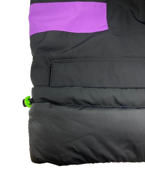 adidas（アディダス）adidas (アディダス) GRAPHIC PADDED JACKET / グラフィック パデッド ジャケット ブラック×パープル サイズ:SIZE Mの古着・服飾アイテム