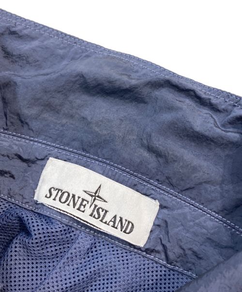 STONE ISLAND（ストーンアイランド）STONE ISLAND (ストーンアイランド) NYLON METAL IN ECONYL OVERSHIRT ネイビー サイズ:Mの古着・服飾アイテム