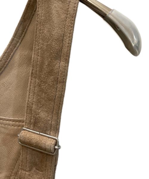 6(ROKU) BEAUTY&YOUTH（ロク ビューティーアンドユース）6(ROKU) BEAUTY&YOUTH (ロク ビューティーアンドユース) SUEDE SALOPETTE ブラウン サイズ:36の古着・服飾アイテム