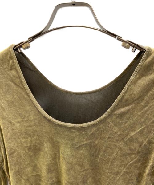 YANUK（ヤヌーク）YANUK (ヤヌーク) シアーベロア ロングスリーブ オリーブ サイズ:freeの古着・服飾アイテム