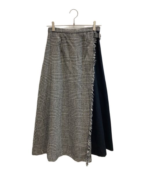 O'NEIL OF DUBLIN（オニールオブダブリン）O'NEIL OF DUBLIN (オニールオブダブリン) チェックラップスカート ホワイト×ブラック サイズ:US6の古着・服飾アイテム