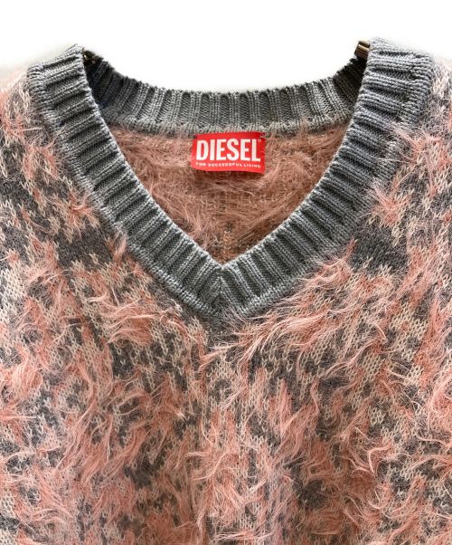 DIESEL（ディーゼル）DIESEL (ディーゼル) クロップドVネックニット ピンク×グレー サイズ:XSの古着・服飾アイテム