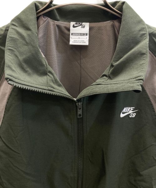 NIKE SB（ナイキエスビー）NIKE SB (ナイキエスビー) Full Zip Woven Skateboarding Jacket グリーン×カーキ サイズ:SIZE L 未使用品の古着・服飾アイテム
