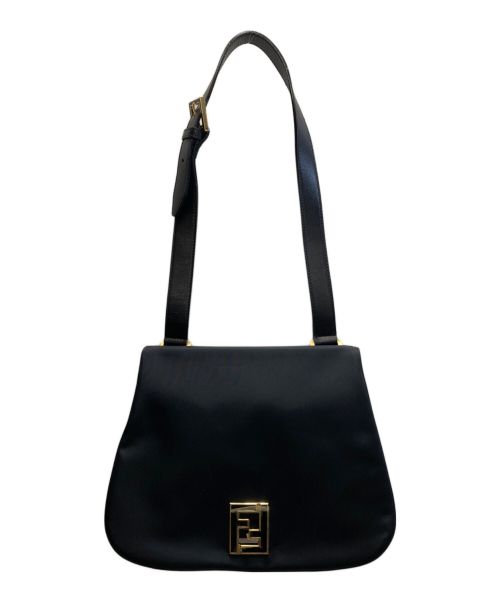 FENDI（フェンディ）FENDI (フェンディ) フラップナイロンショルダーバッグ ブラックの古着・服飾アイテム