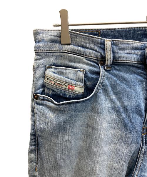 DIESEL（ディーゼル）DIESEL (ディーゼル) D-STRUKT-Z-T インディゴ サイズ:SIZE W32の古着・服飾アイテム