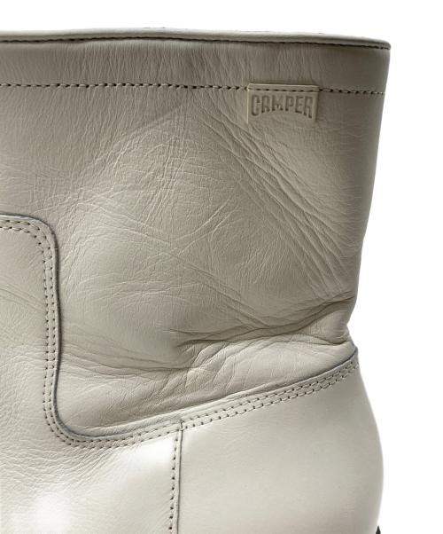 CAMPER（カンペール）CAMPER (カンペール) アンクルカットブーツ ホワイト サイズ:38の古着・服飾アイテム