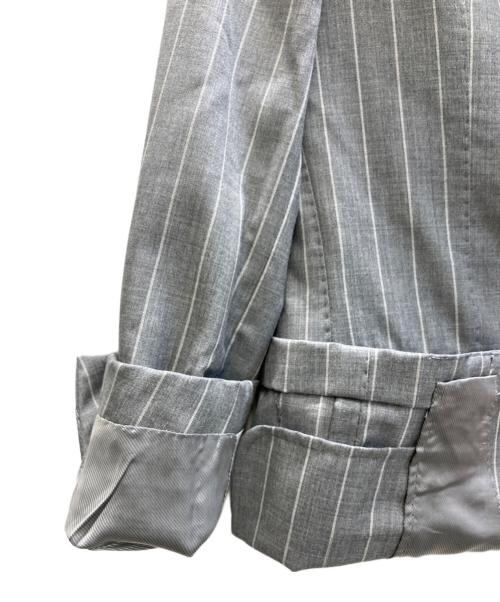 ERMENEGILDO ZEGNA（エルメネジルド・ゼニア）ERMENEGILDO ZEGNA (エルメネジルド・ゼニア) ストライプセットアップ グレー サイズ:SIZE 42の古着・服飾アイテム