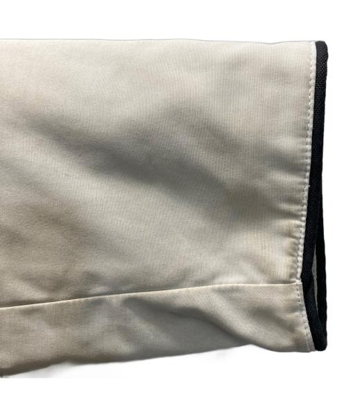 CANADA GOOSE（カナダグース）CANADA GOOSE (カナダグース) KAMLOOPS (カムループス) KAMLOOPS（カムループス） グレー サイズ:Lの古着・服飾アイテム