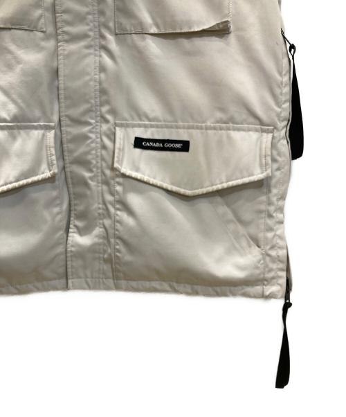 CANADA GOOSE（カナダグース）CANADA GOOSE (カナダグース) KAMLOOPS (カムループス) KAMLOOPS（カムループス） グレー サイズ:Lの古着・服飾アイテム