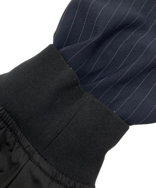FRED PERRY（フレッドペリー）FRED PERRY (フレッドペリー) Pinstripe Panel Woven Track Jacket ネイビー×ブラック サイズ:SIZE Mの古着・服飾アイテム
