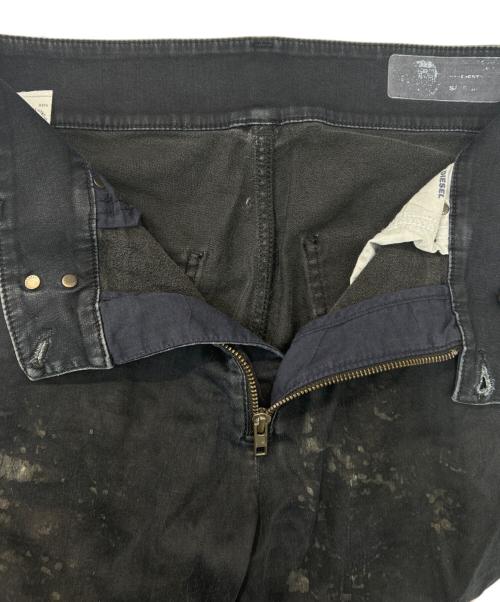DIESEL（ディーゼル）DIESEL (ディーゼル) ランダムペイントジョグデニム インディゴ サイズ:SIZE 71cm (W28)の古着・服飾アイテム