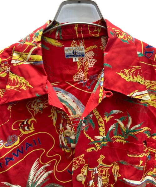 Sun Surf SPECIAL EDITION（サンサーフ・スペシャルエディション）Sun Surf SPECIAL EDITION (サンサーフ・スペシャルエディション) LAND OF ALOHA DISCOVERED アロハシャツ レッド サイズ:SIZE Sの古着・服飾アイテム