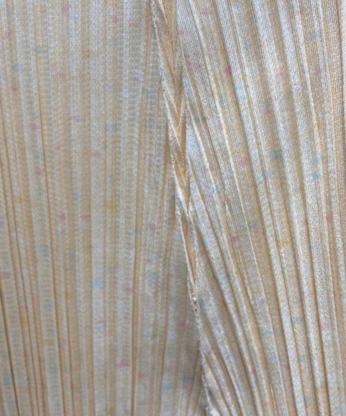 PLEATS PLEASE（プリーツプリーズ）PLEATS PLEASE (プリーツプリーズ) プリーツノースリーブワンピース ベージュ サイズ:SIZE 2の古着・服飾アイテム