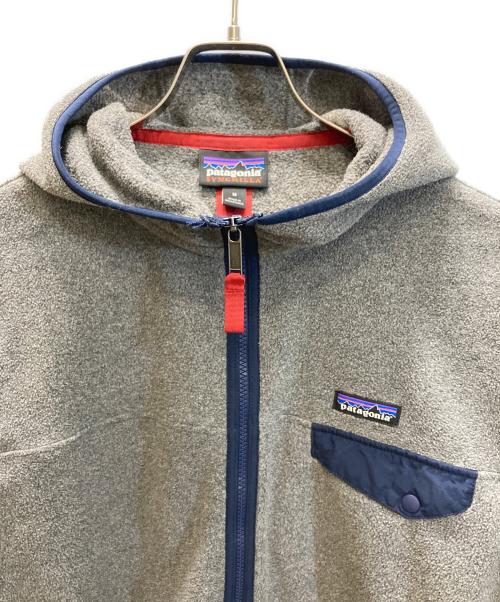 Patagonia（パタゴニア）Patagonia (パタゴニア) LW Synch Snap-T Hoody グレー サイズ:Mの古着・服飾アイテム