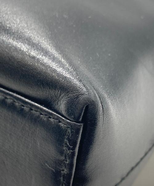 Salvatore Ferragamo（サルヴァトーレ フェラガモ）Salvatore Ferragamo (サルヴァトーレ フェラガモ) 型押しスモールトートバッグ ブラックの古着・服飾アイテム