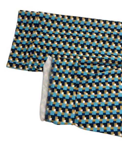 Leilian（レリアン）Leilian (レリアン) 幾何学柄ブラウス ブルー×イエロー サイズ:SIZE 11 未使用品の古着・服飾アイテム