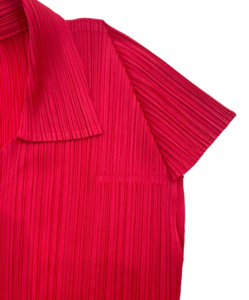 PLEATS PLEASE（プリーツプリーズ）PLEATS PLEASE (プリーツプリーズ) スキッパープリーツブラウス レッド サイズ:3の古着・服飾アイテム