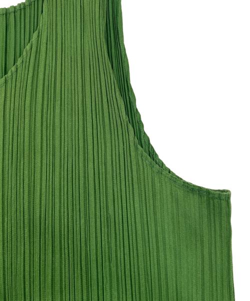 PLEATS PLEASE（プリーツプリーズ）PLEATS PLEASE (プリーツプリーズ) ベアトップ＆プリーツノースリーブブラウス グリーン サイズ:3の古着・服飾アイテム