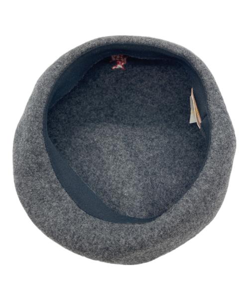 Vivienne Westwood（ヴィヴィアンウエストウッド）Vivienne Westwood (ヴィヴィアンウエストウッド) オーブ刺繍ベレー帽 グレーの古着・服飾アイテム